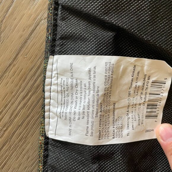 Thomas Kincade Light-up Country house Hanging Tapestry 35" x 25" Works Great! - Picture 8 of 8